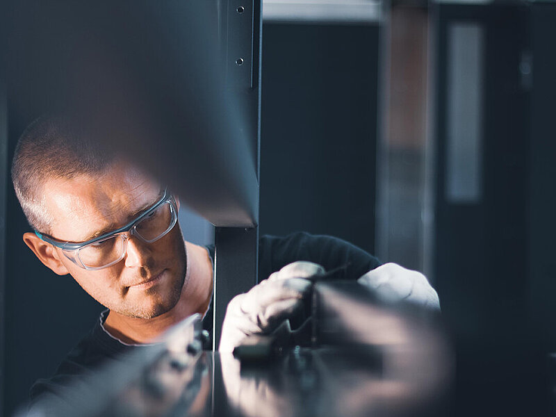 Blei für Strahlenschutz - Arnold baut und verbleit metallische Gehäuse und Teile für Maschinen mit Röntgentechnologie.