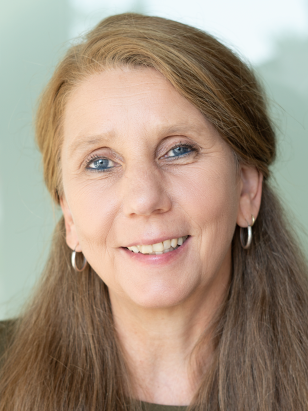Andrea Knauth