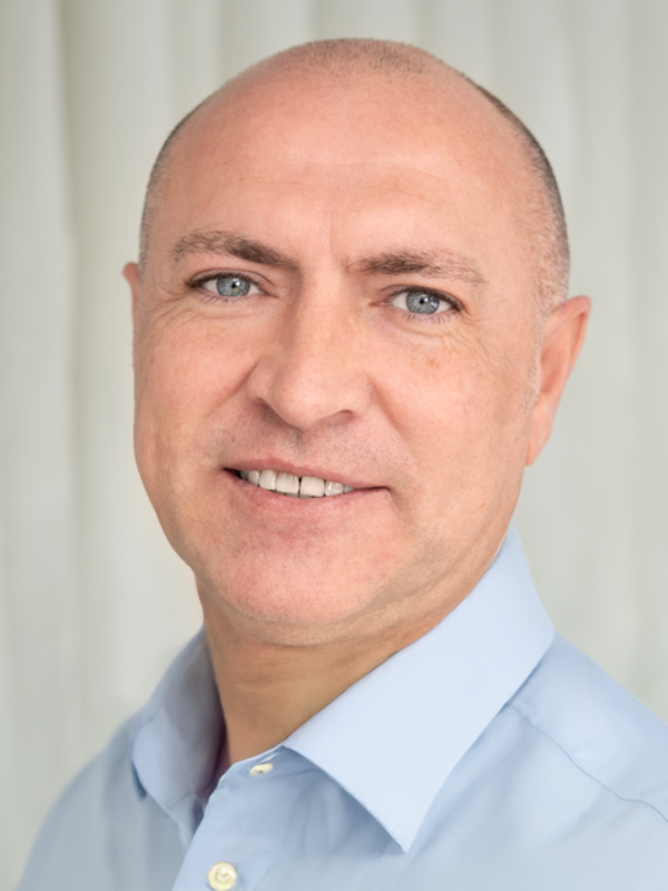 Viktor  Hensel